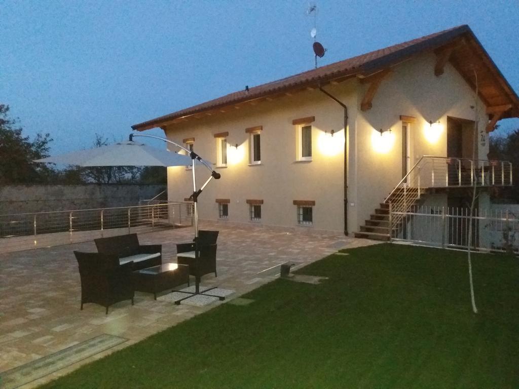 La Casa Di Kiki Cuneo Exterior foto